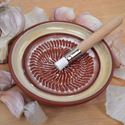 Picture of Glazed & Unglazed Garlic Graters