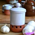 Picture of Garlic Pot with White Glaze - Holes in line