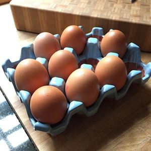 Picture of Ceramic Egg Holder - 12 Eggs - Pale Blue
